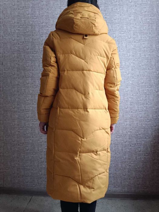 Пуховик женский длинный