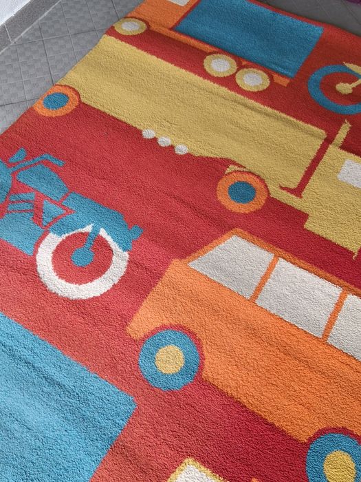 Tapete de quarto criança