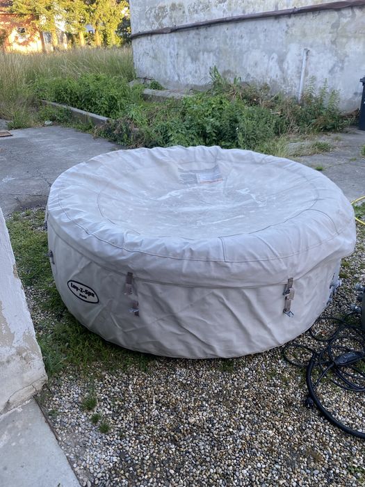 Jacuzzi Lay Z Spa Paris