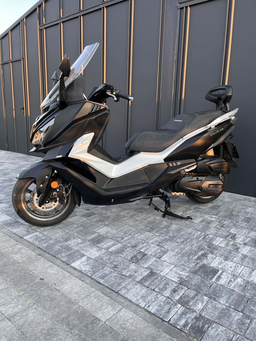 Sym Cruisym 300i skuter ledy abs zadbany jak nowy