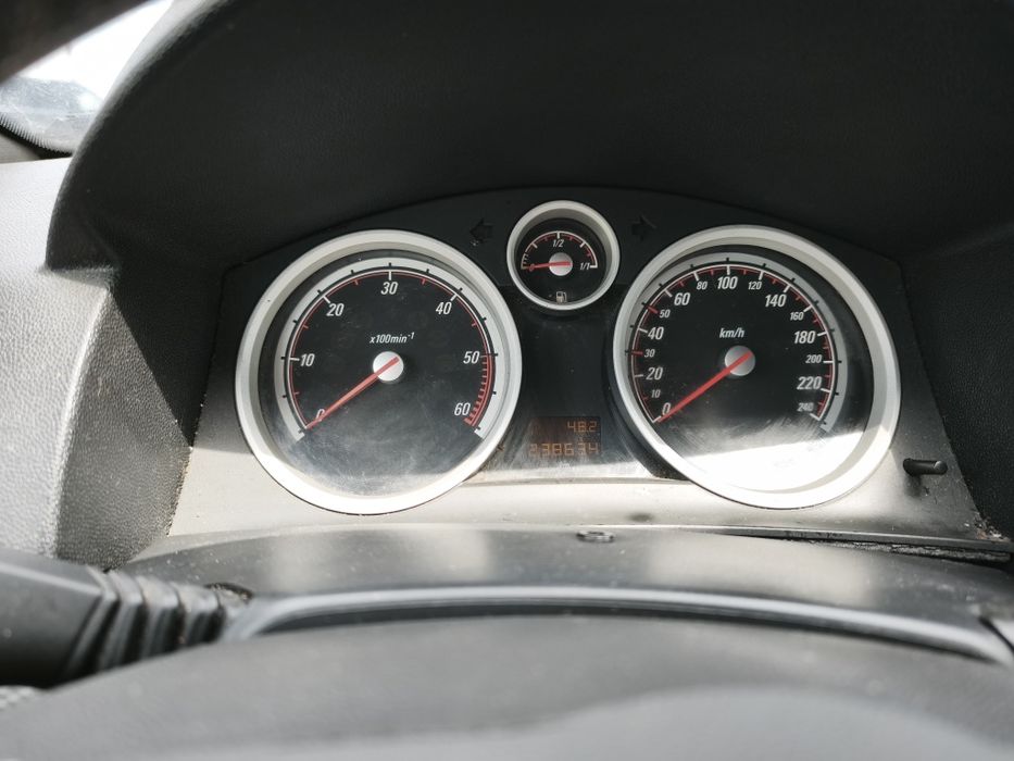 Opel astra GTC 1.3 CDTI 90CV