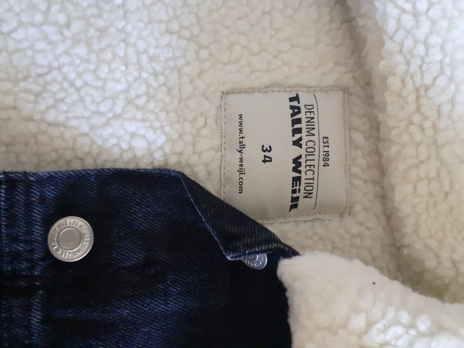 Тепла куртка джинсова на меху чорна джинсовка