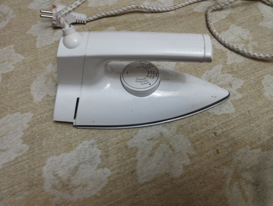 Продам утюг як новий