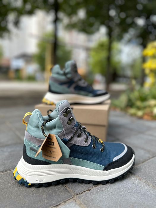 Жіночі оригінальні черевики Clarks ATL Trek Sky GTX 26167421