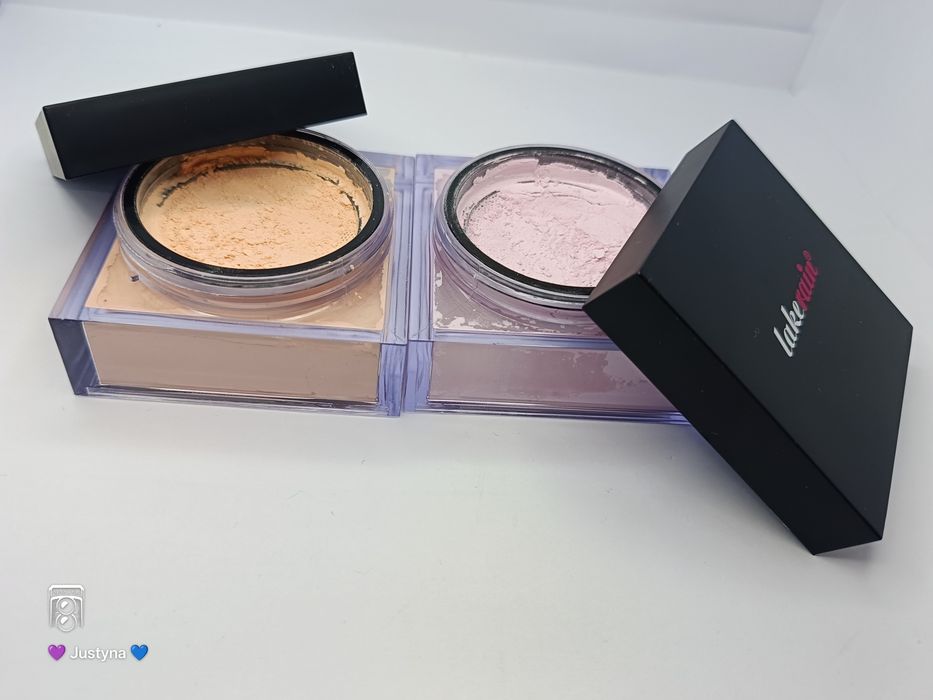 Nowy puder do twarzy - jak Huda