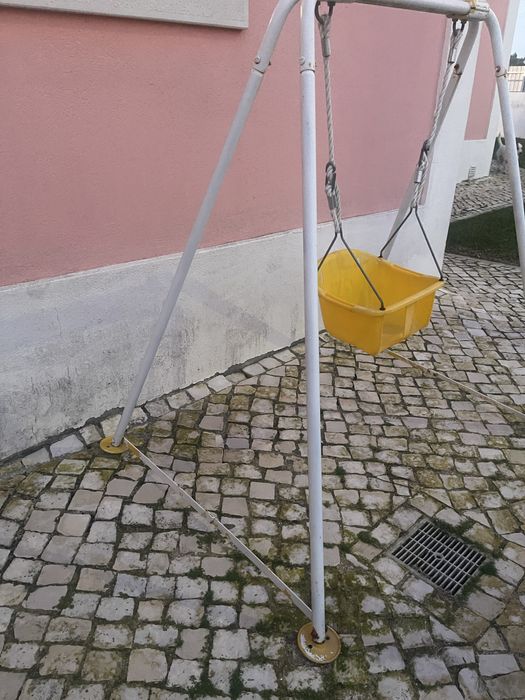 Baloiço infantil