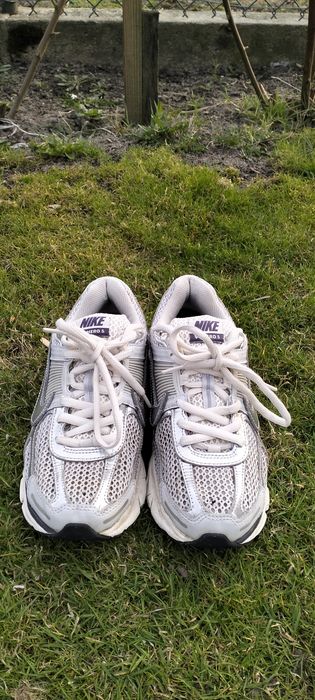 Nike Zoom Vomero – rozmiar 42 | lekkie sneakersy  wygodne na co dzie