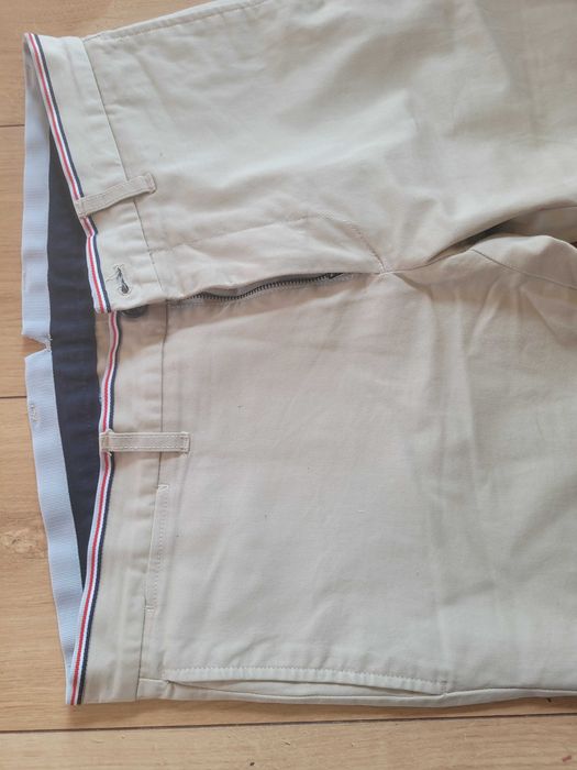 Eleganckie casual męskie spodnie kremowe Zara