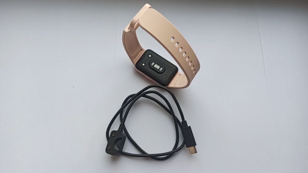 Крутий фітнес браслет Samsung Galaxy Fit3