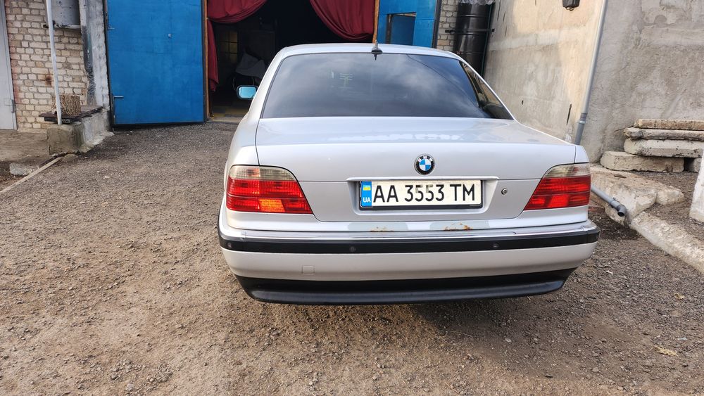 БМВ е38 740 ресталинг 2001г.