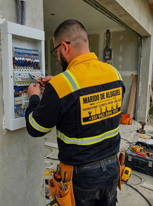 ELETRICISTA (24H) + MARIDO DE ALUGUEL - Instalação Elétrica Completa e Remodelações pintura  canalização  e pequeno reparos.