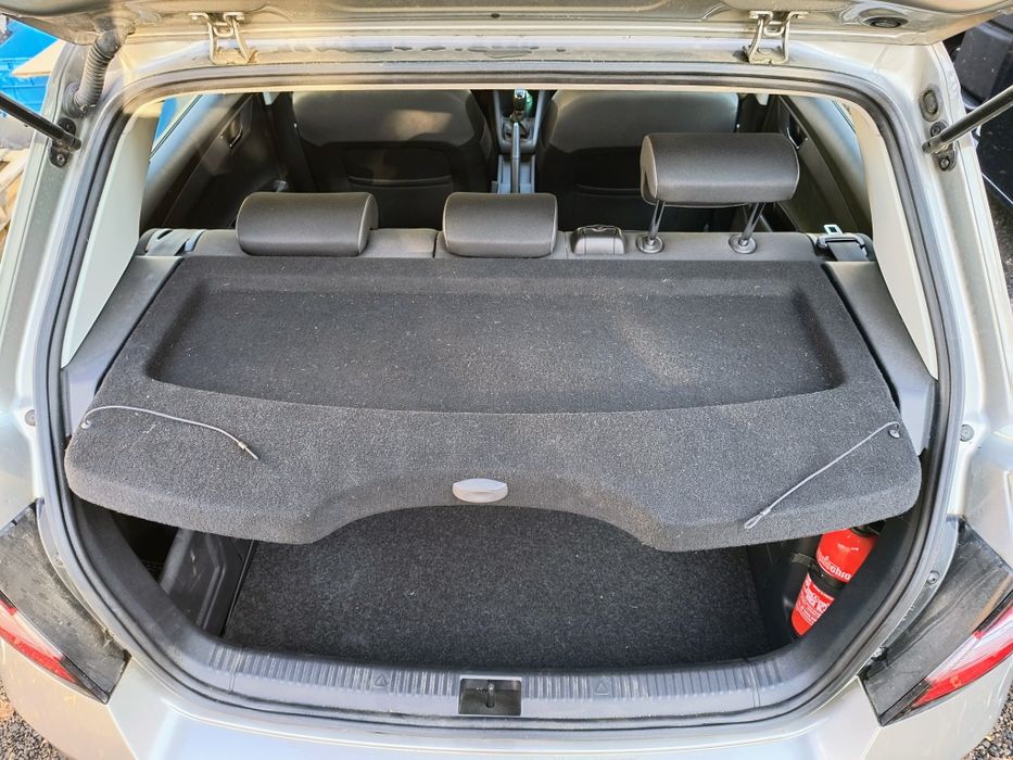 Skoda Fabia III 3 HB - Półka bagażnika ładna