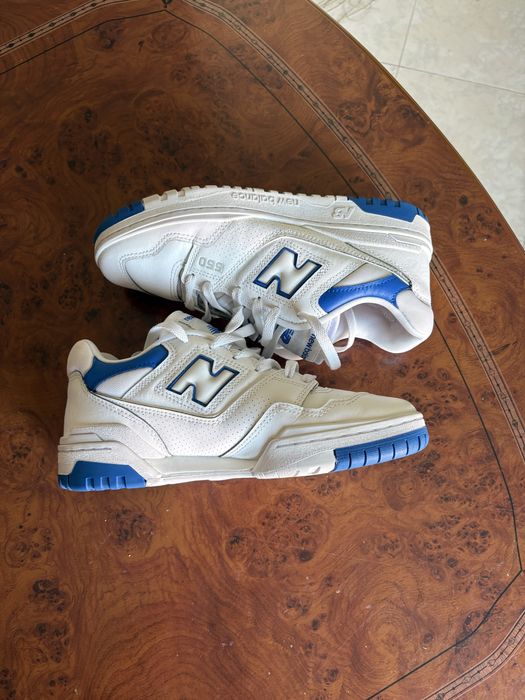 Ténis New Balance 330 azul e branco