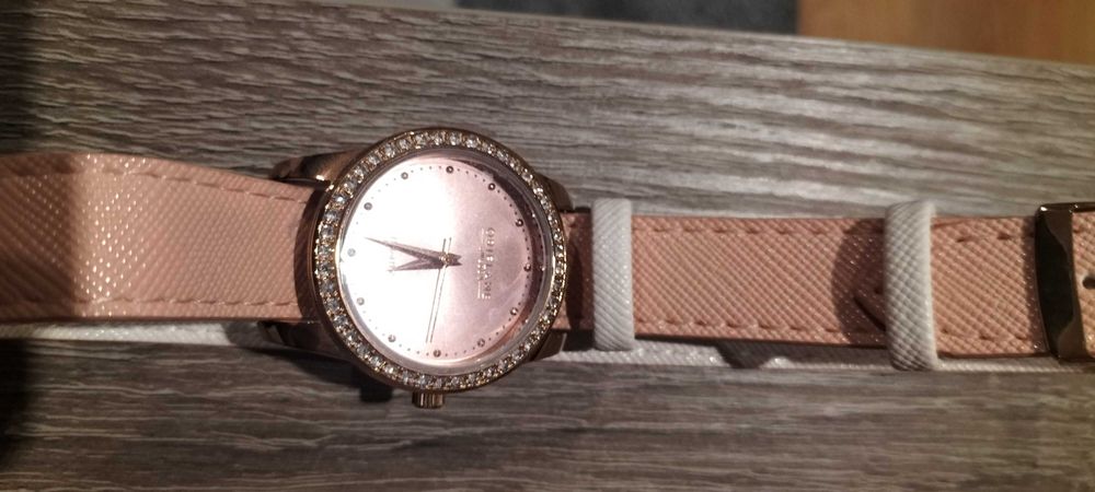 Zegarek dziewczęcy, kobiecy