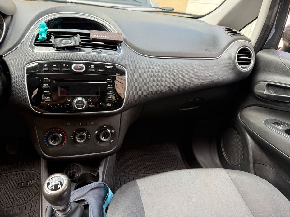 Fiat Punto 1.2 Easy Start&Stop – 110.000 km – Gasolina – Muito Económico