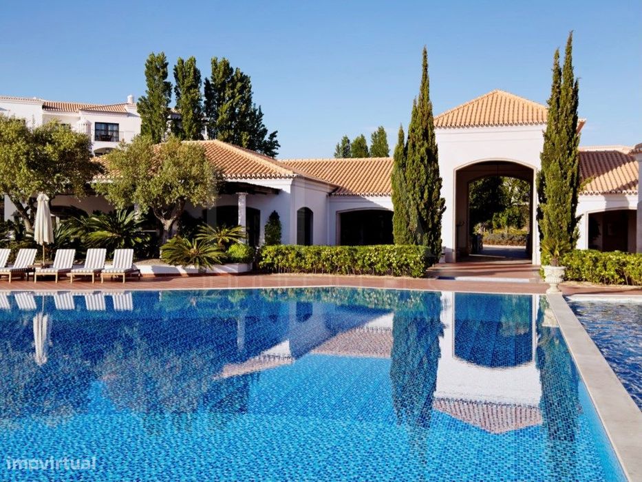 Luxury 3-Bedroom Apartment in Resort