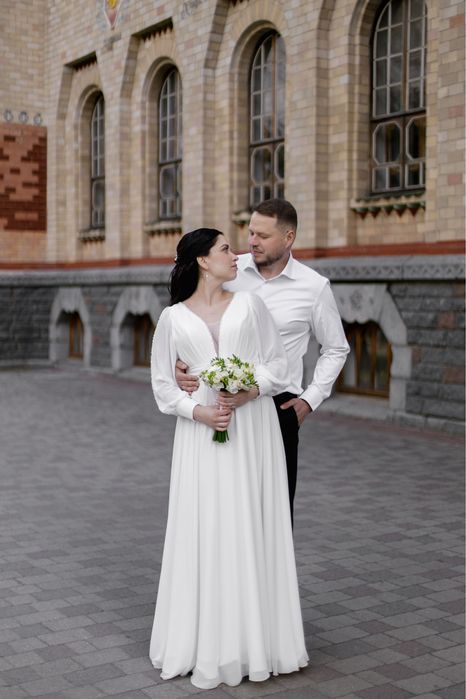 Весільна сукня