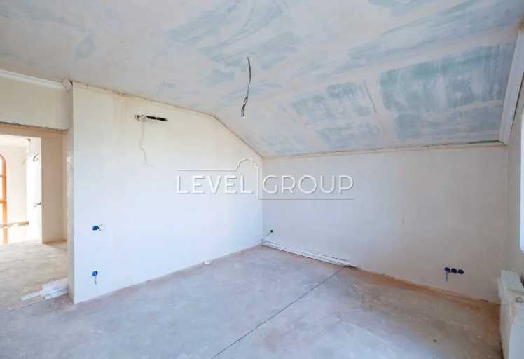 Продаж будинку 457м2, с. Романків, Київська обл.