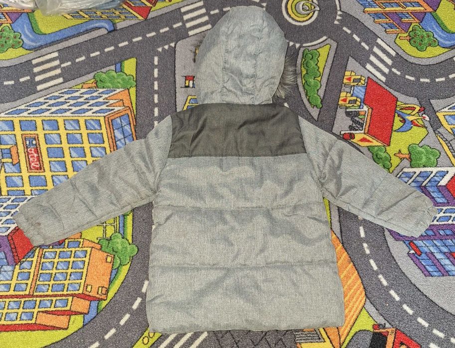 Zimowa kurtka 98 cm.