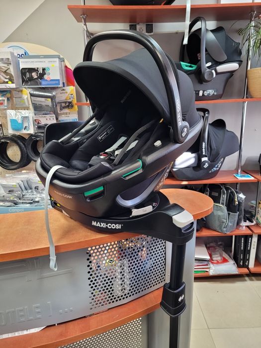 Maxi-Cosi Coral 360 z baza Familyfix 360 BARDZO ZADBANY