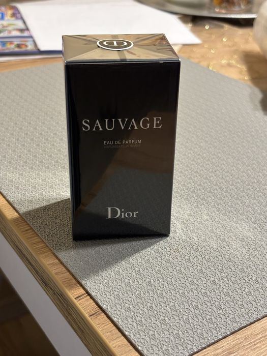 Perfum dior sauvage