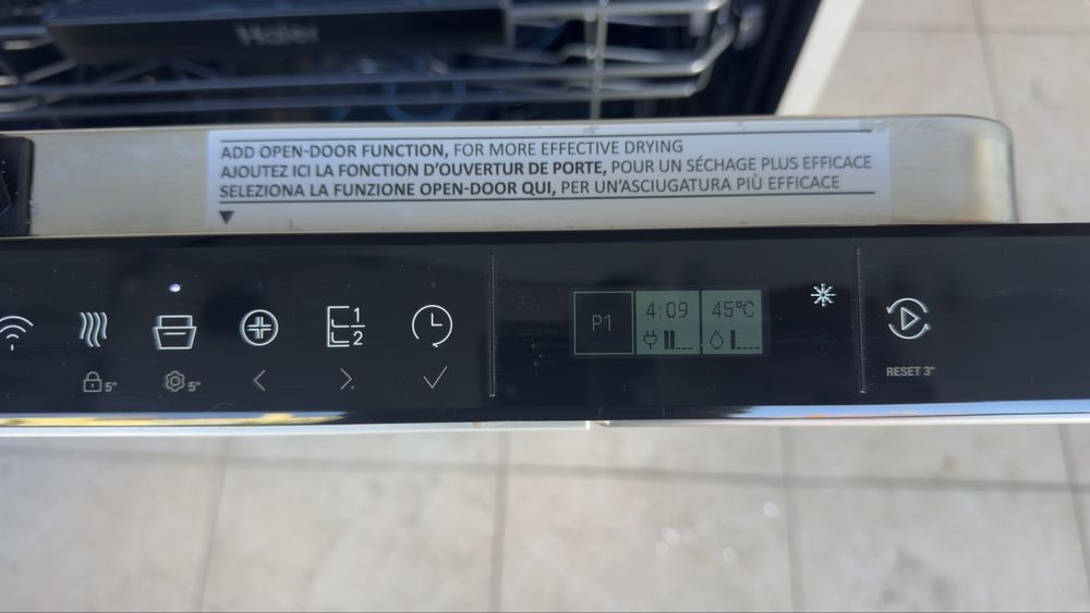 Máquina de Lavar Loiça HAIER XF 6C2M1PX (16 Conjuntos - 60 cm - Inox)