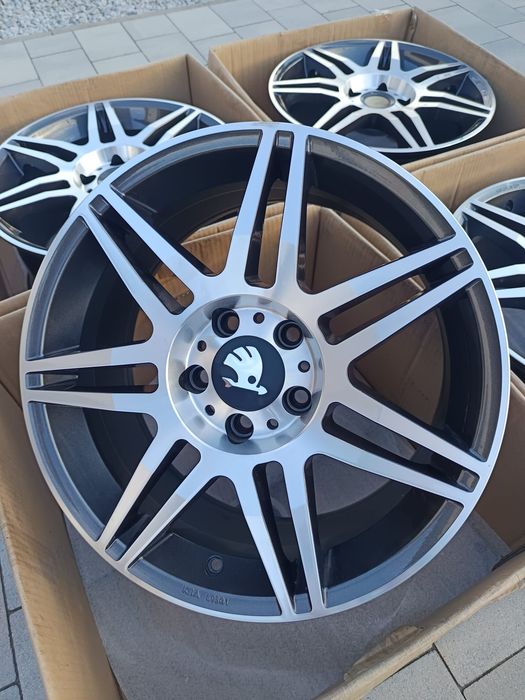 Felgi 17 5x112 ET40 Audi A4 A5 A6 A8 Q3 Q5 Skoda Superb Nowe TPMS| #AL2