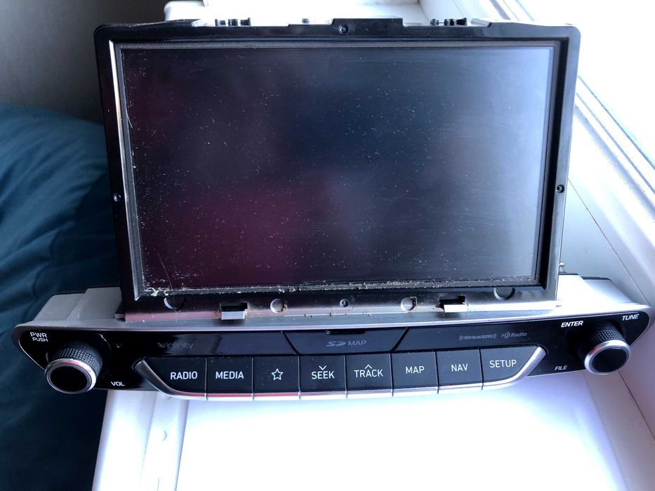 Магнітола 96560G2400PGB Hyundai Ioniq Hybrid 17-22