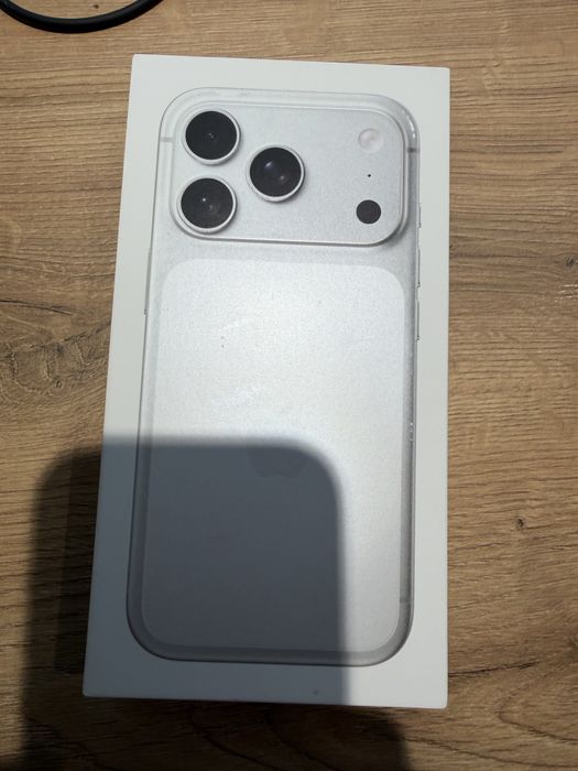 iPhone 17 pro 256gb Silver