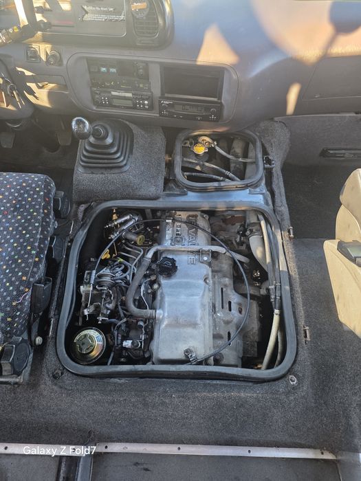 Autocarro toyota  caetano 4.1cc BB50 K2 ano2001 lugares28 Inspeção 11-2026 Aceito retomas