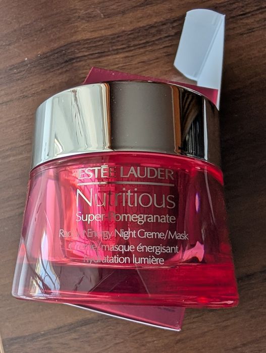 Зволожуючий крем Estée Lauder Nutritious Super-Pomegranate