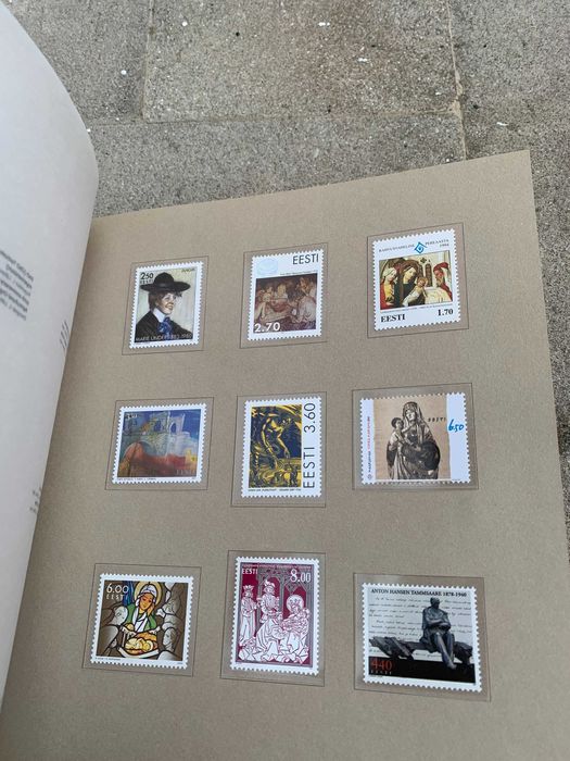 Edição EESTI Post Livro com 15 selos de arte da Estónia de 1994 a 2005
