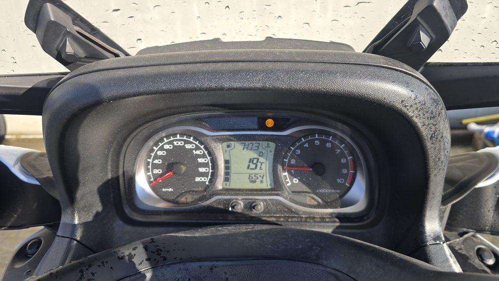 Suzuki Burgman AN 650