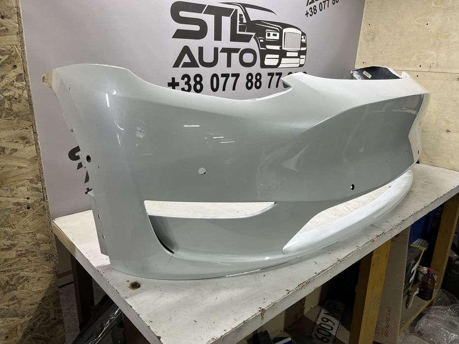 Передній бампер Tesla Model Y