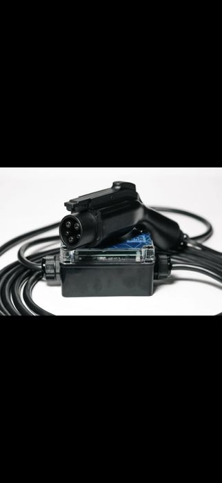 Зарядний пристрій для авто Eveus  Svartex від 7А Tesla Nacs T1 T2 GBT