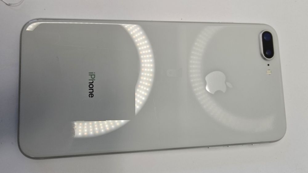 Apple iPhone 8 plus, blokada ekranu