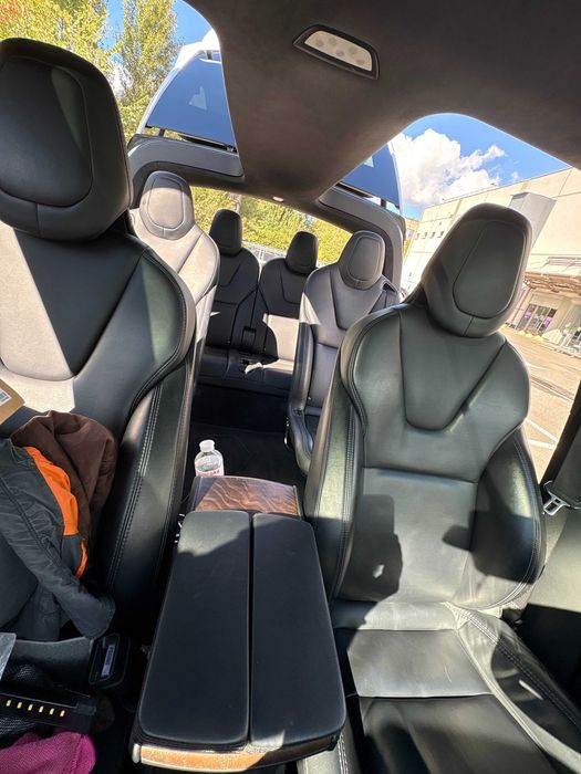 Tesla Model X 2019 VIN 5YJXCBE25KF204311 фото оголошення 12 з 23