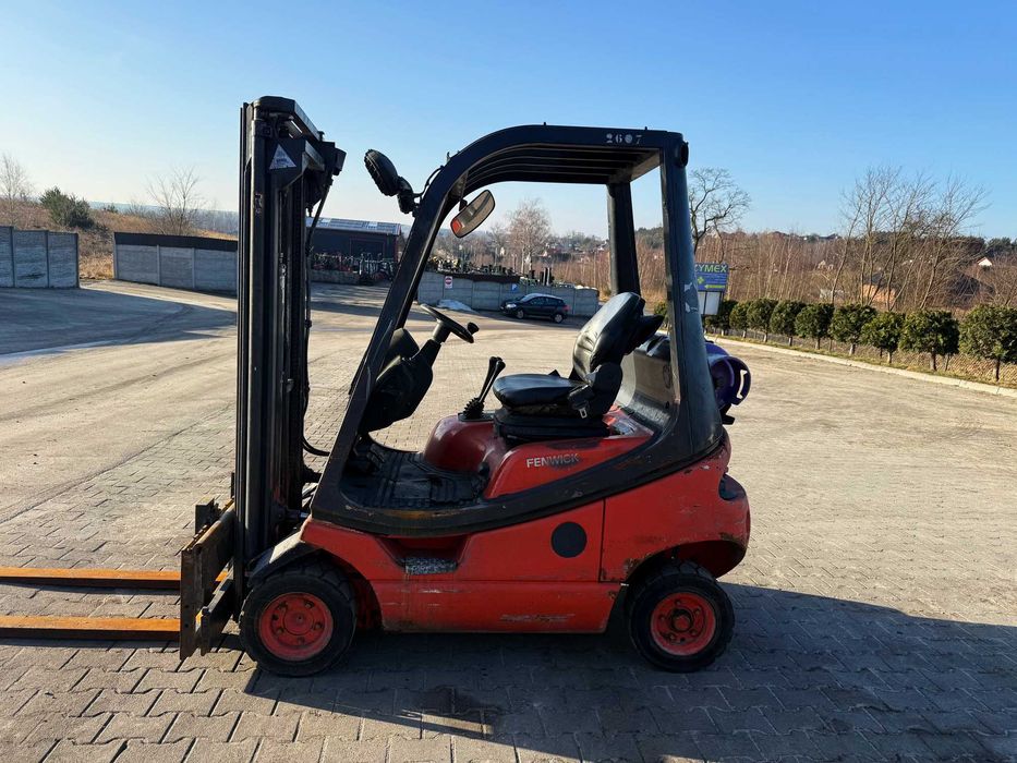 wózek widłowy LINDE H16T-02 1600kg Triplex 4.60m silnik VW LPG przesuw