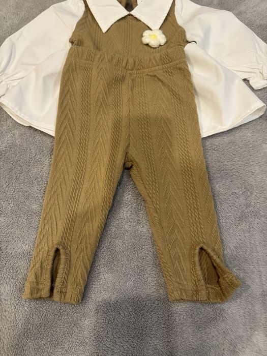 Святковий костюм для дівчинки