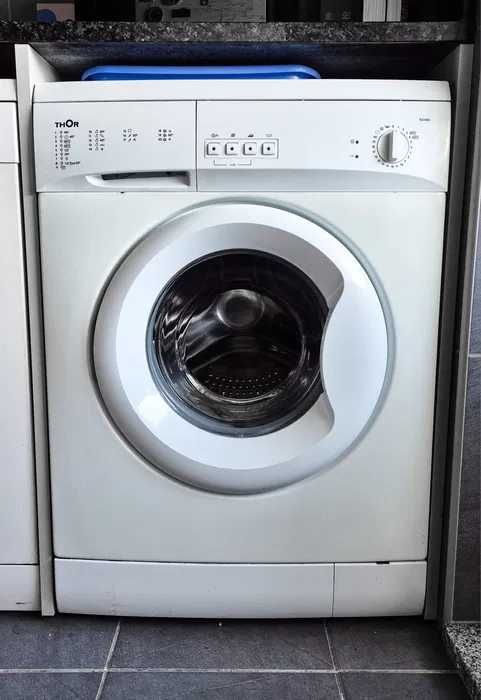 Máquina lavar roupa