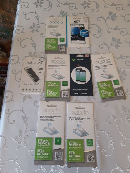 Sprzedaż ETUI i Szkło hartowane do telefonu.