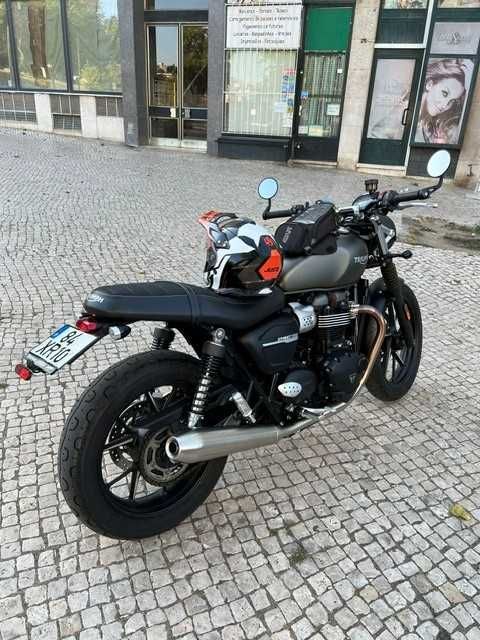 Triumph Street Twin 900