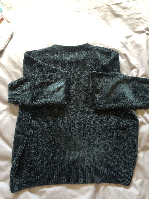 Sweter ciemnozielony damski rozm.M
