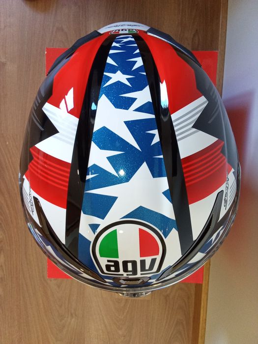 AGV PISTA GP RR edição limitada VR 46 carbono
