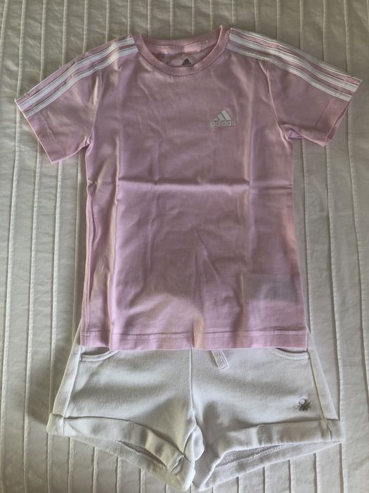 T-shirt adidas tamanho 3-4 anos