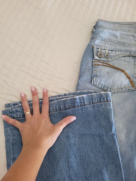 Calças Bershka boca de sino