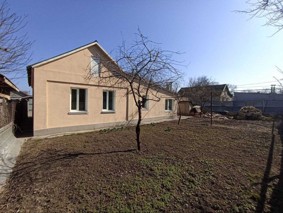 Дом с новым ремонтом.Никто не жил. Госакт. пос.Дзержинского/Черемушки.