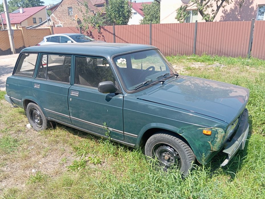 Автомобіль ВАЗ 21043