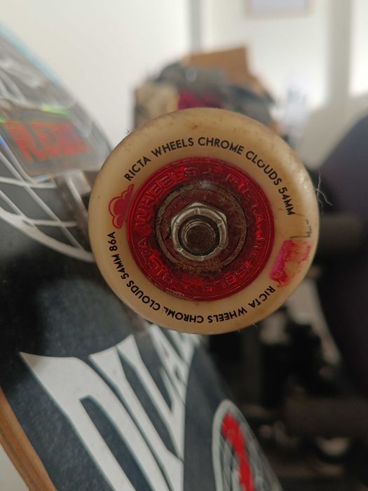 Skate semi-novo Dilabor trucks Independent