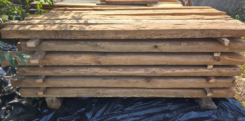 Хвоя та дуб , амбарні бруси масив віком понад 50 років